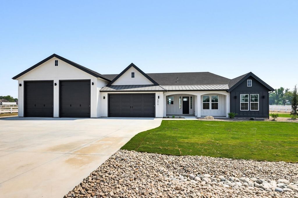 5070 Heritage Dr, Marsing, ID 83639 photo 1