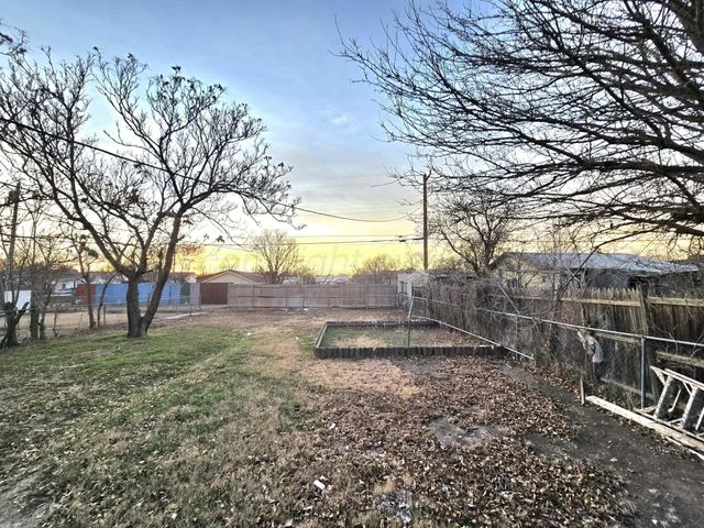 802 S BIVINS Street, Amarillo, TX 79104