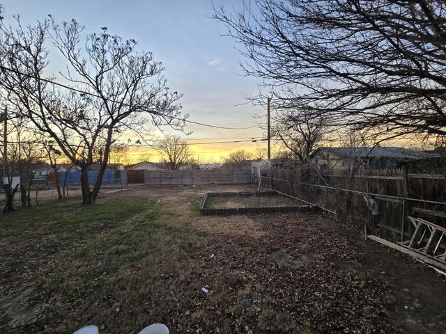 802 S BIVINS Street, Amarillo, TX 79104