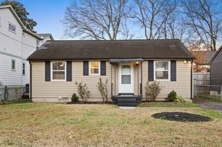 5920 Carl Pl, Nashville, TN 37209