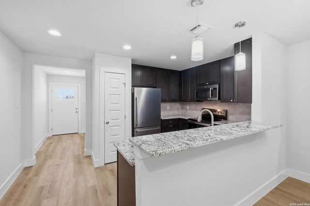 728 Abigail Alley, San Antonio, TX 78253