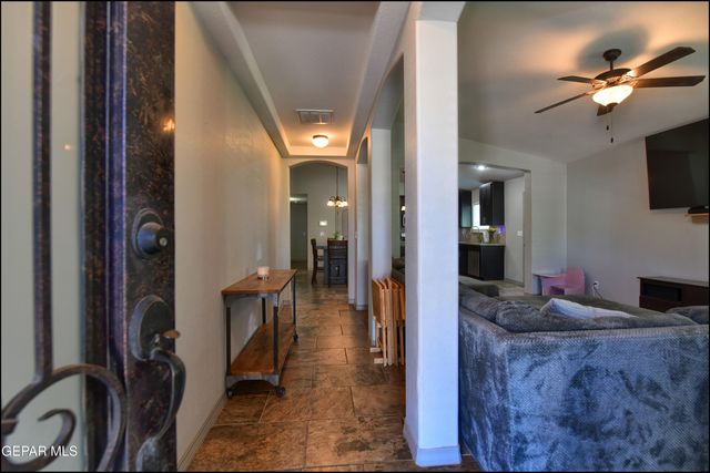 3868 Loma Brisa Drive, El Paso, TX 79938