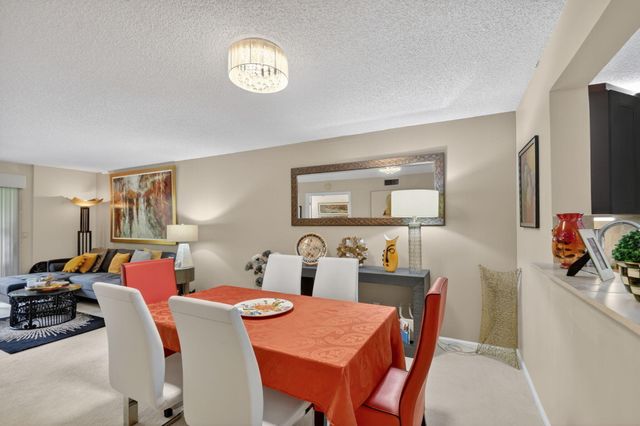 10173 Mangrove Drive 204, Boynton Beach, FL 33437