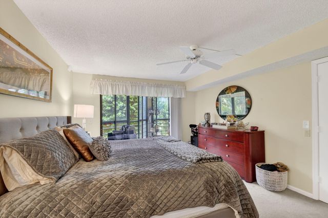 10173 Mangrove Drive 204, Boynton Beach, FL 33437