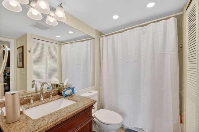 10173 Mangrove Drive 204, Boynton Beach, FL 33437