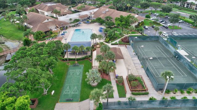 10173 Mangrove Drive 204, Boynton Beach, FL 33437