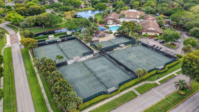 10173 Mangrove Drive 204, Boynton Beach, FL 33437