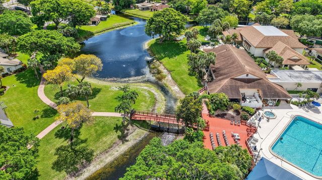 10173 Mangrove Drive 204, Boynton Beach, FL 33437