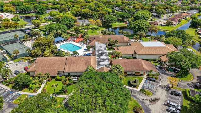 10173 Mangrove Drive 204, Boynton Beach, FL 33437