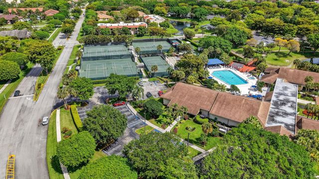 10173 Mangrove Drive 204, Boynton Beach, FL 33437