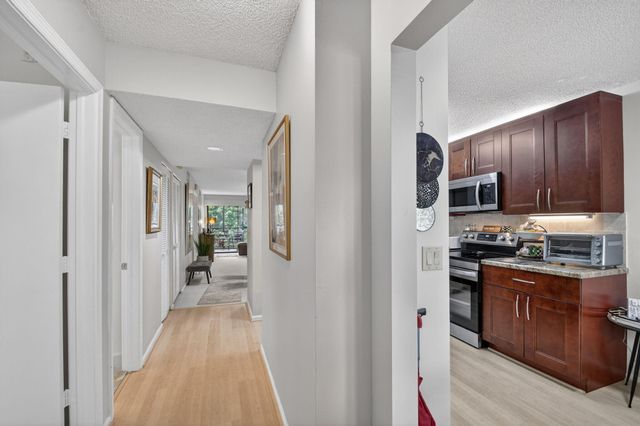 10173 Mangrove Drive 204, Boynton Beach, FL 33437