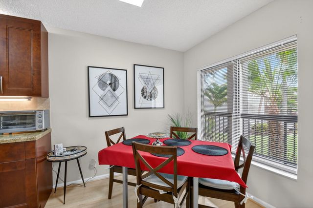 10173 Mangrove Drive 204, Boynton Beach, FL 33437