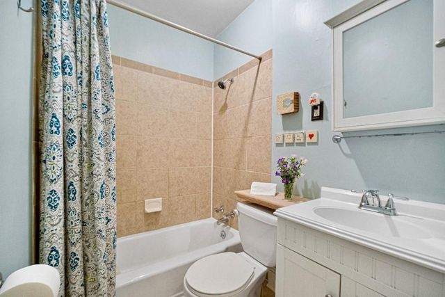 1677 Neely Avenue, East Point, GA 30344