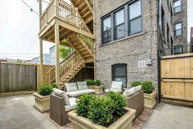 2735 N Francisco Avenue G, Chicago, IL 60647