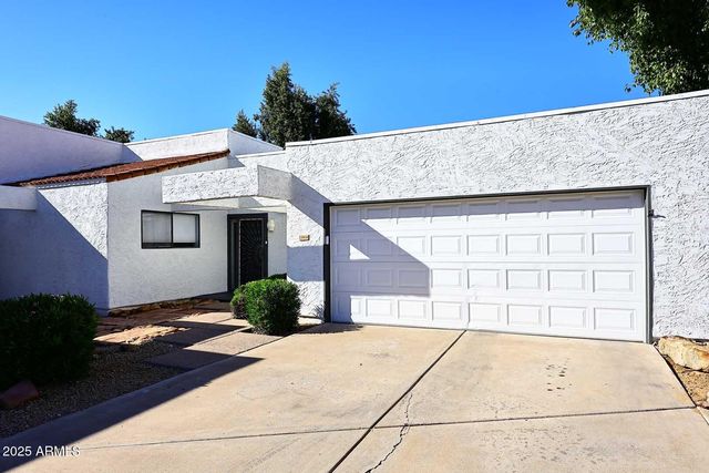 13818 N 43rd Street, Phoenix, AZ 85032