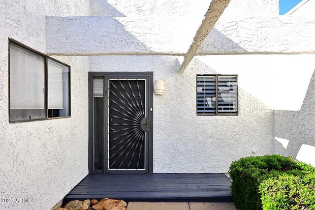 13818 N 43rd Street, Phoenix, AZ 85032