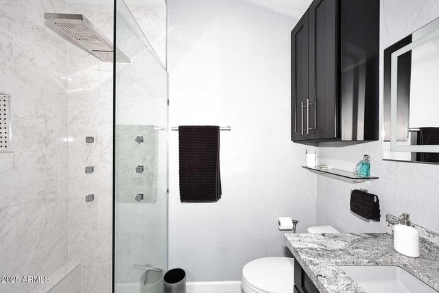 13818 N 43rd Street, Phoenix, AZ 85032