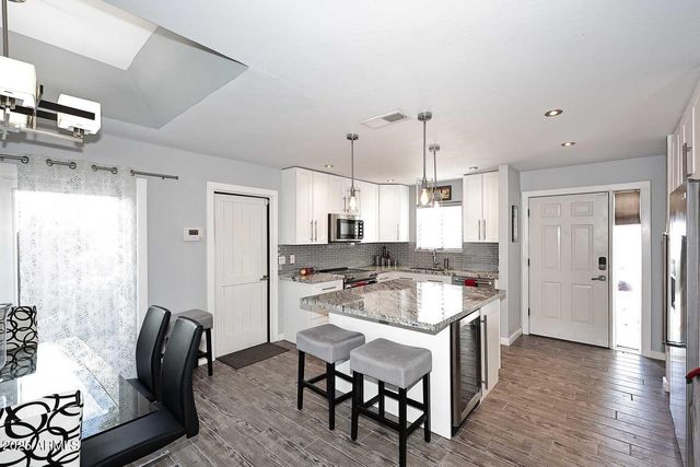 13818 N 43rd Street, Phoenix, AZ 85032