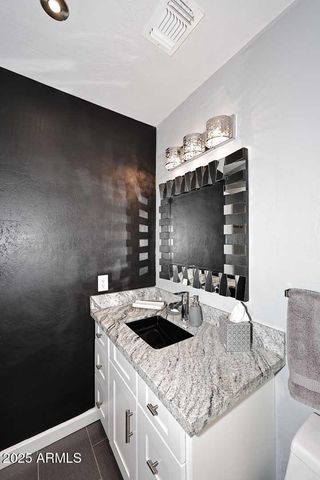 13818 N 43rd Street, Phoenix, AZ 85032