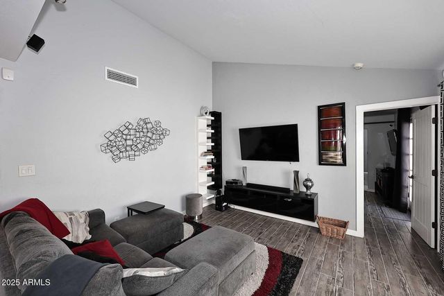 13818 N 43rd Street, Phoenix, AZ 85032