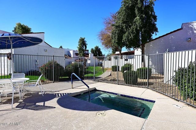 13818 N 43rd Street, Phoenix, AZ 85032