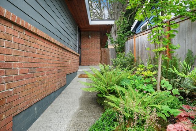 4543 50th Avenue SW, Seattle, WA 98116