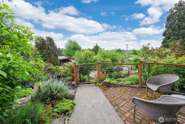 4543 50th Avenue SW, Seattle, WA 98116