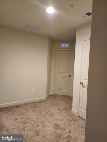 299 BUCKEYE CIR, La Plata, MD 20646