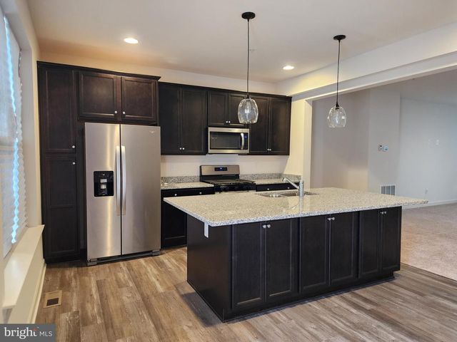 299 BUCKEYE CIR, La Plata, MD 20646