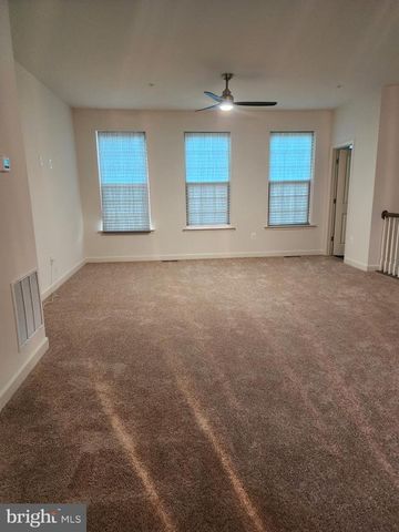 299 BUCKEYE CIR, La Plata, MD 20646
