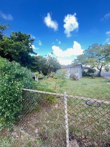 6312 17 Avenue, Miami, FL 33147