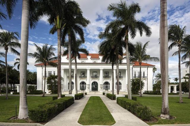 172 N COUNTY Road 2, Palm Beach, FL 33480