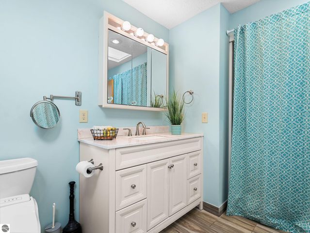 2189 Hammond Place E # 57, Traverse City, MI 49686