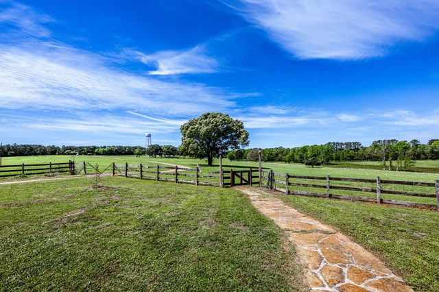 1014 Cr 1825, Crockett, TX 75835