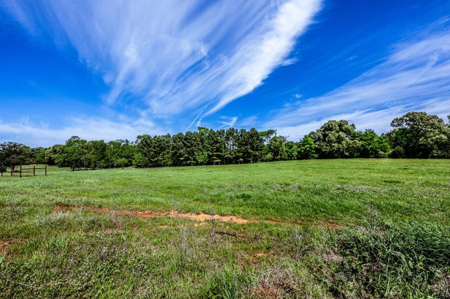 1014 Cr 1825, Crockett, TX 75835