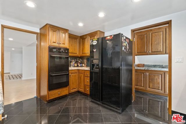 3135 CHANDELLE Road, Los Angeles, CA 90046