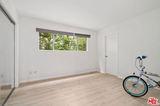 3135 CHANDELLE Road, Los Angeles, CA 90046