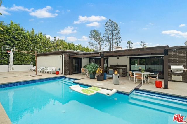 3135 CHANDELLE Road, Los Angeles, CA 90046