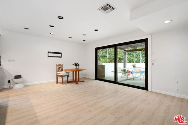 3135 CHANDELLE Road, Los Angeles, CA 90046