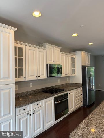 12711 RUSTIC ROCK LN, Beltsville, MD 20705