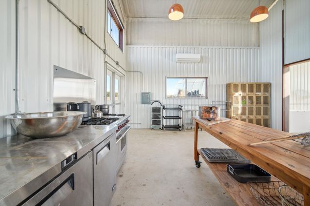 2200 Highway 21 E, Paige, TX 78659