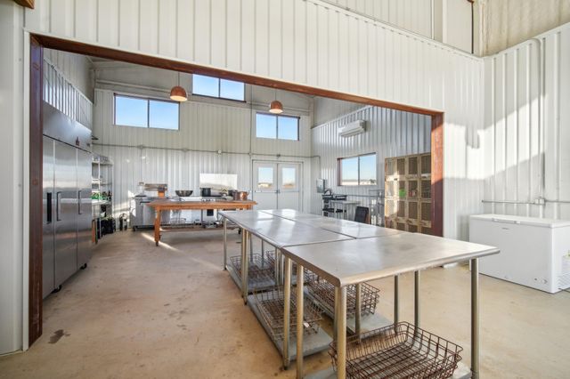 2200 Highway 21 E, Paige, TX 78659