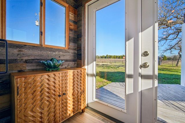 2200 Highway 21 E, Paige, TX 78659