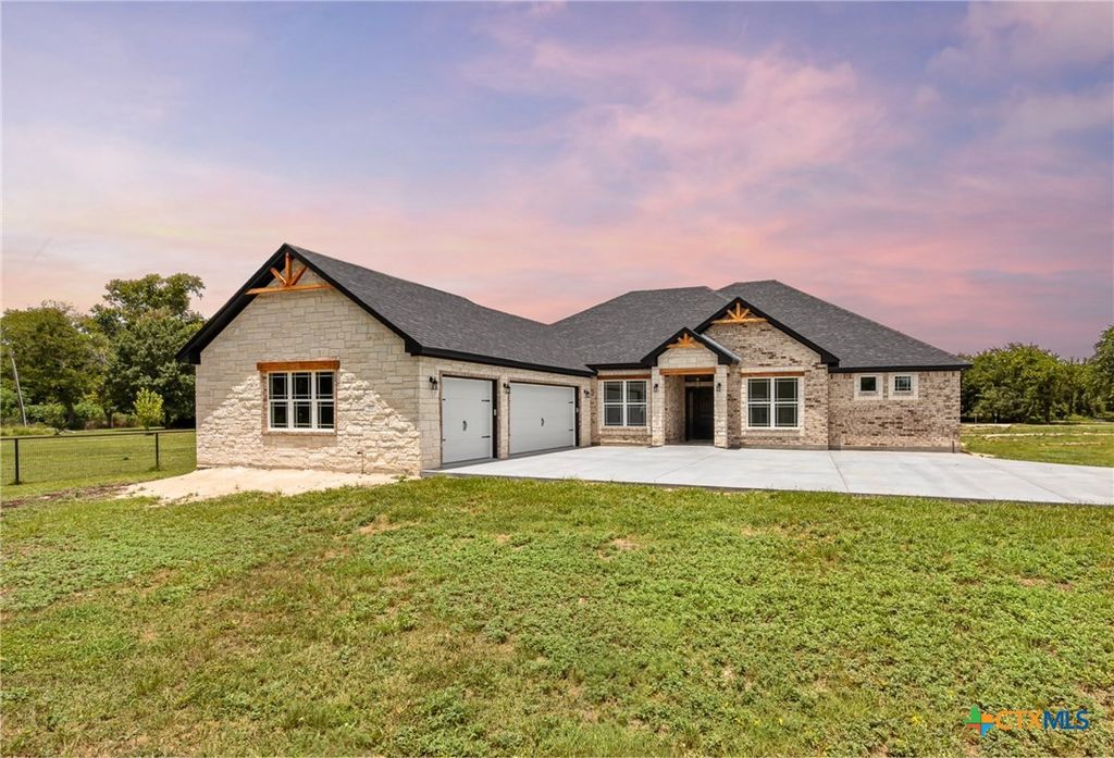 322 Franklin Road, Eddy, TX 76524