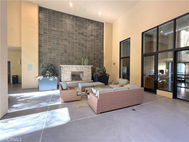 133 The Promenade N 107, Long Beach, CA 90802