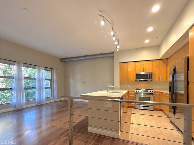 133 The Promenade N 107, Long Beach, CA 90802