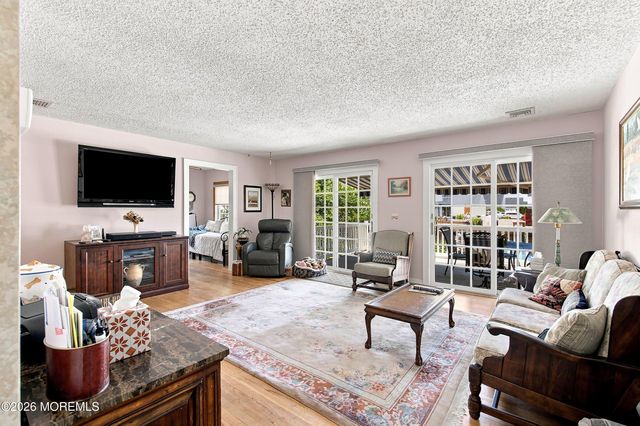 73 Spinnaker Court, Bayville, NJ 08721