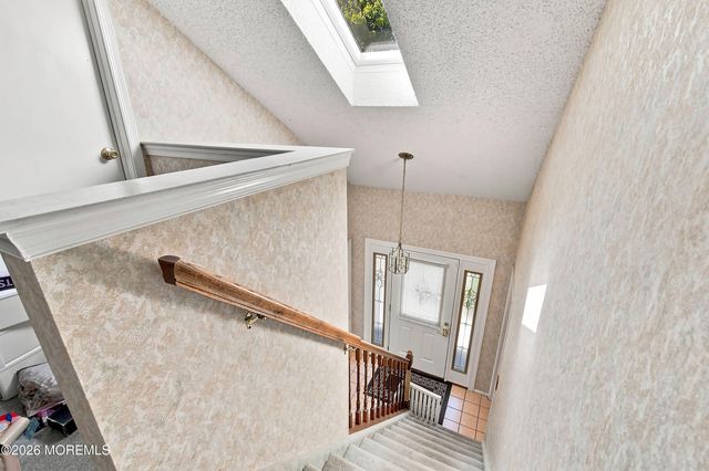 73 Spinnaker Court, Bayville, NJ 08721