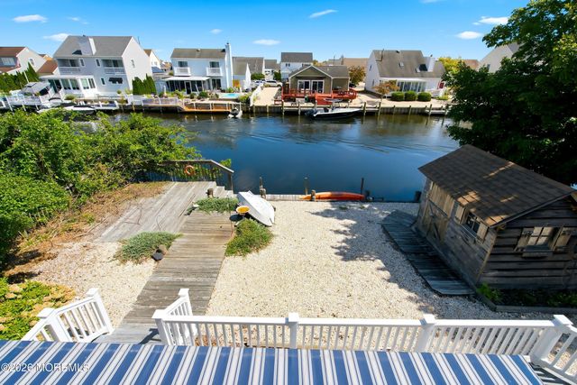 73 Spinnaker Court, Bayville, NJ 08721