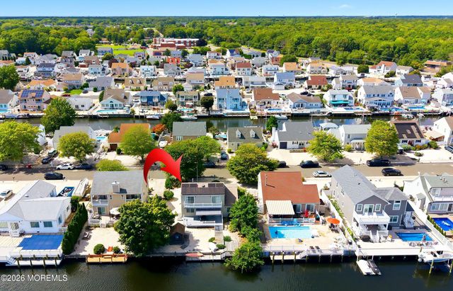 73 Spinnaker Court, Bayville, NJ 08721